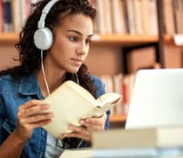 IELTS Writing - IELTS-GPT Evaluation